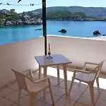 Dolphin Sea View Szálloda