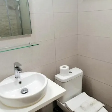 Dolphin Sea View Hotel *